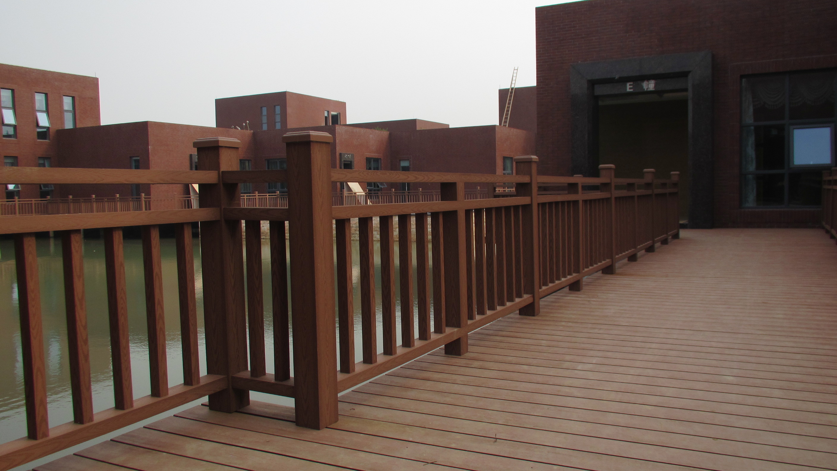 苏州厂家直销户外防腐木地板 庭院阳台实木地板 室外生态木塑地板