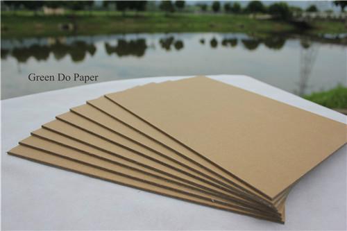 供应高厚度单/双面牛皮纸/牛卡纸板环保硬纸板可替代密度板