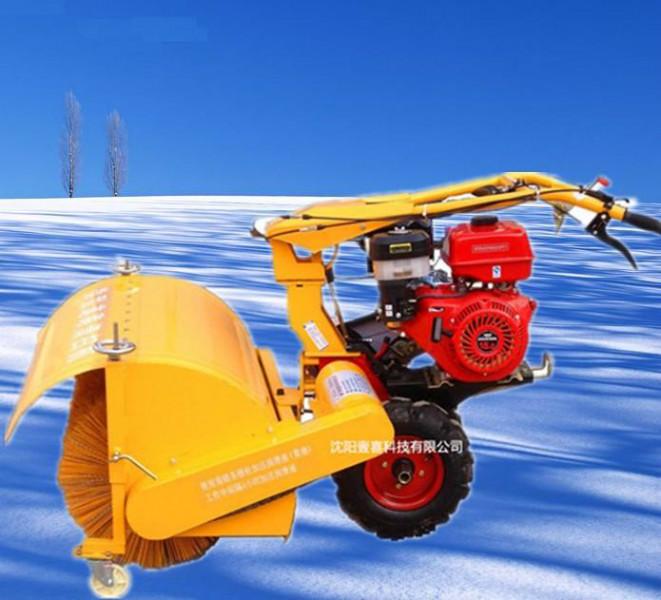 供应齿轮传动滚刷式扫雪机
