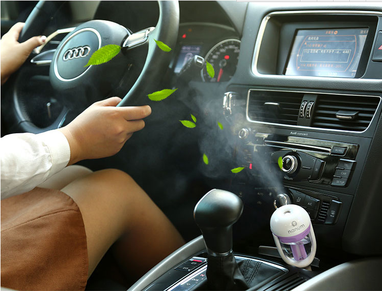 车载加湿器 迷你喷雾空气净化器 香薰加湿器 USB充电器加湿器
