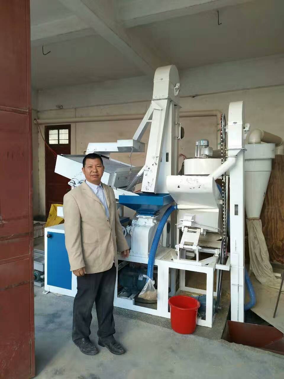 眉山宜宾粮食加工设备农户实用打米机大型坚固耐用碾米机新型打米机