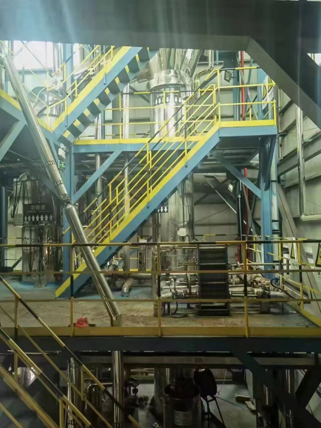 二手MVR蒸发器  5吨MVR蒸发器在位销售  5吨钛材MVR强制循环蒸发器
